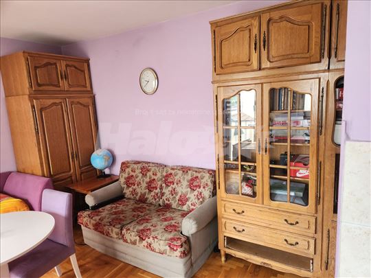 Izdavanje garsonjere – 28m², odlična lokacija