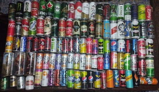 KOLEKCIJA OD 105 LIMENKI PIĆA