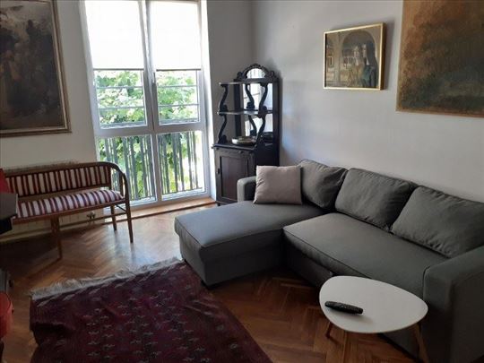 27. marta, 115m2, tri spavaće sobe, parking mesto