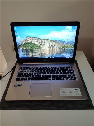 Asus /4K UHD/16GB DDR4/512GB SSD/I7-7.GEN