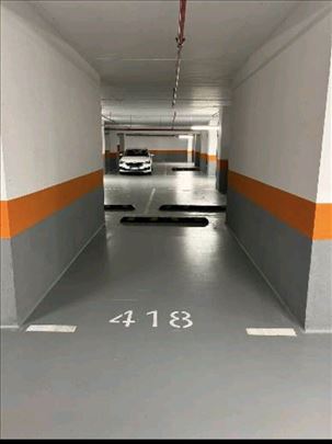 Minel, garaže
