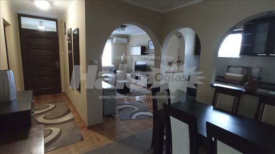 Namešten stan 75m2 Novi Beograd Ledine