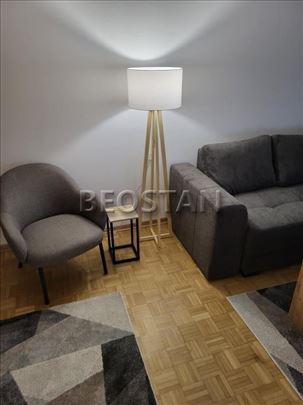Novi Beograd - Blok 64 immo centar #67459