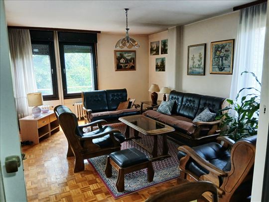 Porodičan, odličan, 4.0 stan na Cerak vinogradima
