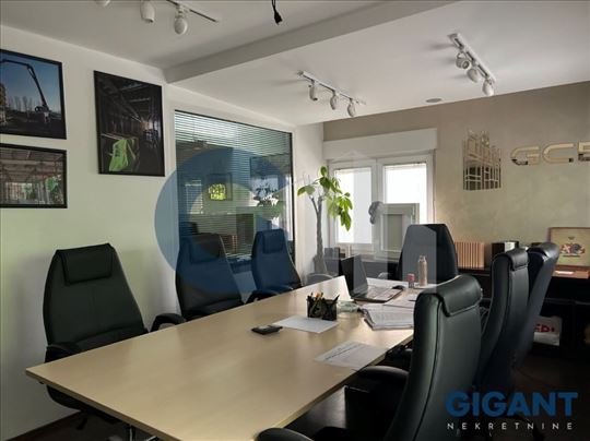 Voždovac-Garibaldijeva, 87m2, st, eg