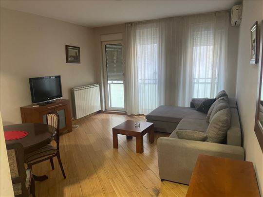 Crveni krst, novogradnja, funkcionalan, ID 2991