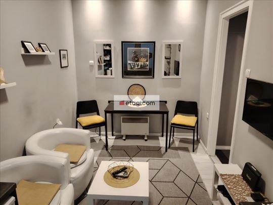 Jednoiposoban stan 29 m², London, Beograd