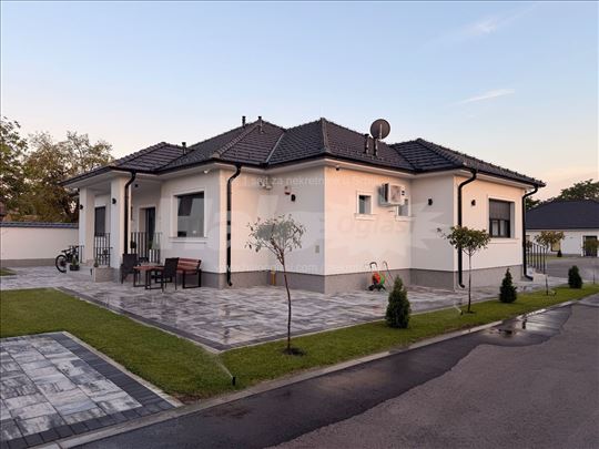 Lux Porodicna kuca sa poslovnim prostorom RATE