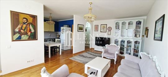 Prodaja stana kod BEOSHOPPING centra 75m2 ID#1627