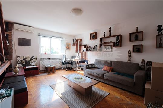Stari grad – Donji Dorćol, Dositejeva 73+7m²