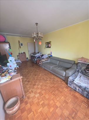 Vračar,Crveni krst, 3.0, 72(l)m2, parking mesto