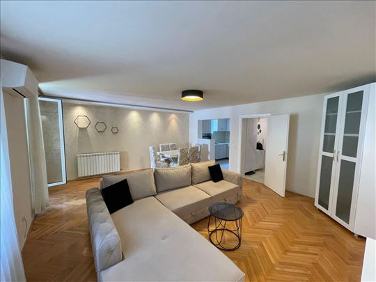 Dvosoban stan 64 m², Banjica, Voždovac