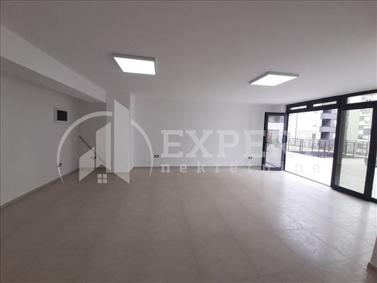 Izdaje se lokal u Vagresu, 45m2