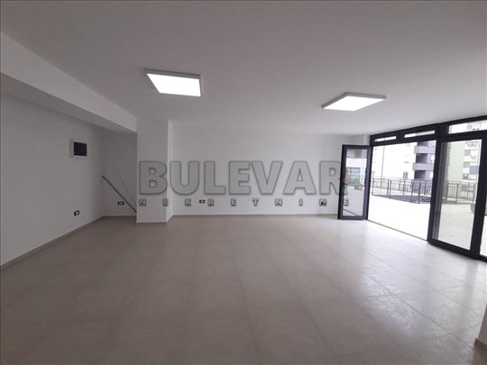 Izdaje se lokal u Vagresu, 45m2