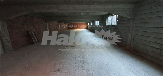 Izdajem magacin/halu