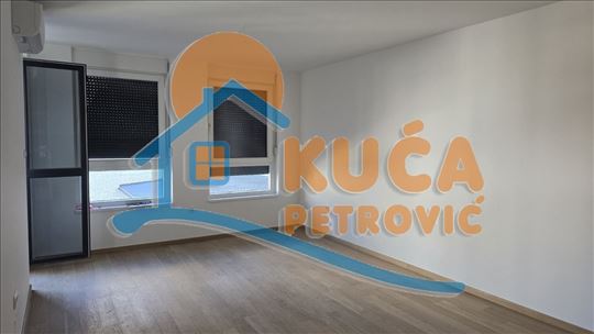 Novogradnja sa garažnim mestom - Poslovni prostor 