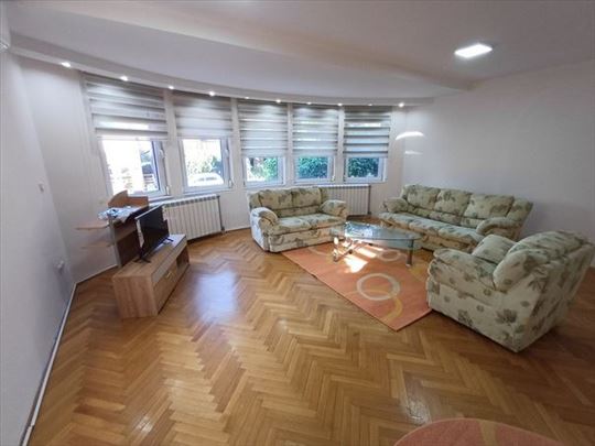 Prostran, svetao stan, Voždovac, ID 7774