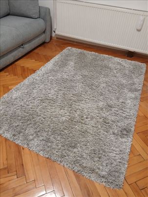 Tepih sive boje 140x200