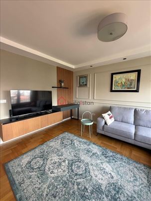 Top Choice! Modern Bright. City Center with Garage