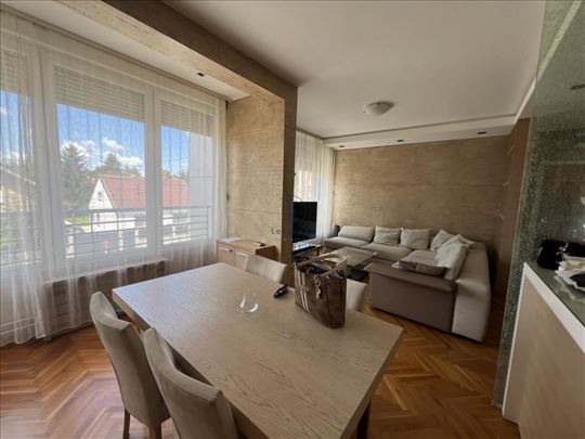 Batajnica, lux, Stevana Dubajica, 68 m2