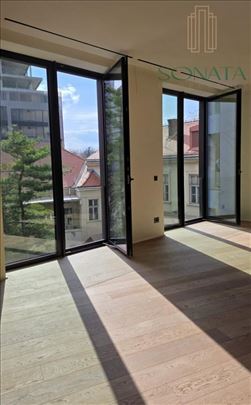 Izuzetan 3.0 stan od 141m2, Kalemegdan Park