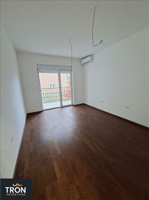 Garsonjere na 500m od Mosta ljubavi 27,4m2