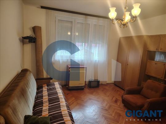 Karaburma-stara okretnica, 54m2, cg 