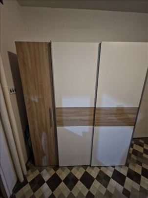 Orman sa kliznim vratima