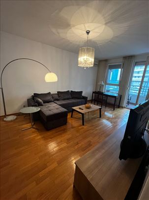 Udoban i svetao stan 60m2 Belvil pet friendly!