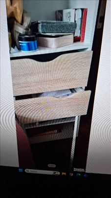 vitrina i komoda emezeta