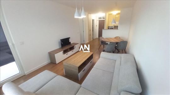 Zemun, Gornji grad, Banatska, 45m2 + garažno mesto