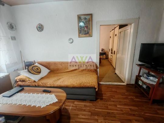 Aleksa Šantić – Održavana, nameštena kuća 94m2 + g