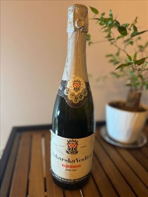 Bakarska Vodica penušavo belo vino iz 80-ih!