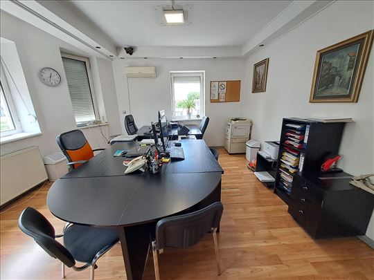 Kancelarije 48 m2 na odličnoj lokaciji, Zemun