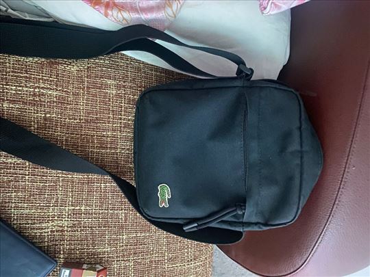 Lacoste torbica i novcanik hitno