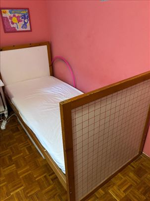 Ikea krevet dva komada