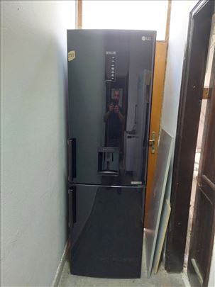 Kombinovani frizider Lg garancija 12 meseci