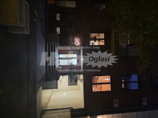 Izdaje se nov luksuzan stan sa garažnim mestom – V