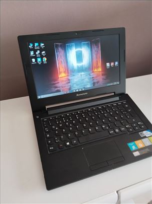 Lenovo IdeaPad S210/ 500GB HDD / 4GB DDR3L Rama 