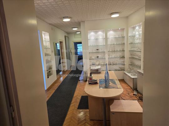 Stan 87m² Zeleni venac, lift, 2 terase