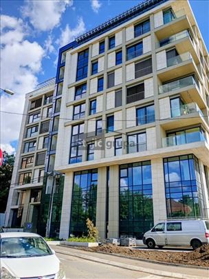 Viva Residences, trosoban stan sa prking mestom