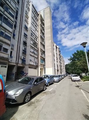 Vračar, Crveni krst, 1.5, IV/7, 2 lifta, useljiv