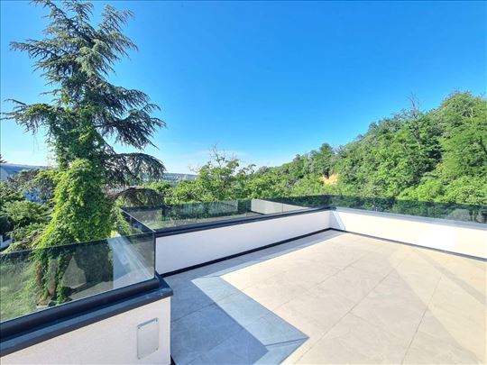 Dedinje, lux, terasa 160m2, parking, ID 25800