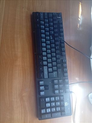 Gaming tastatura