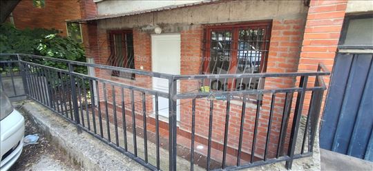 Garsonjera - Rakovica (Košutnjak)