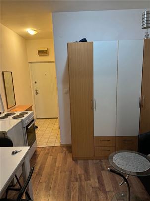Garsonjera u Ustaničkoj ulici