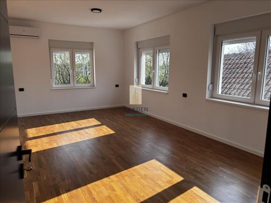Lux renovirana uknjižena kuća
