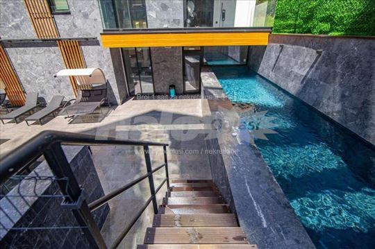 Salonski Penthouse u vili Srebrni vrhovi Zlatibor