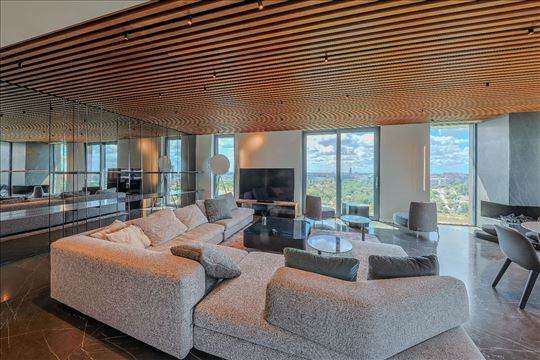 BW Residences- panoramski pogled na reku