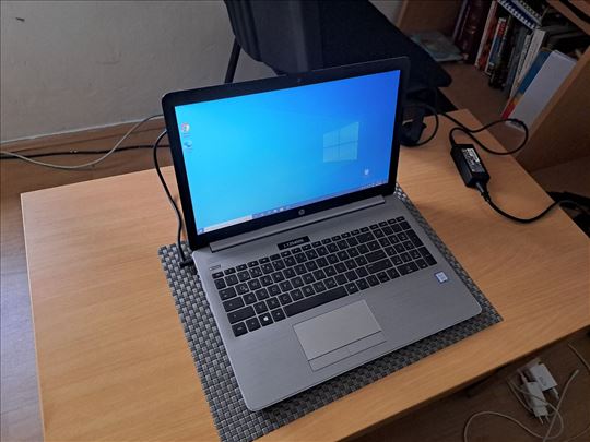 HP 15,6 Ful HD / i3- 7 Gen/ SSD 128GB